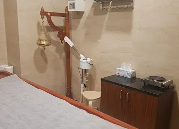 Chandran Gurukkal Ayurvedic Clinic (Al Qusais)