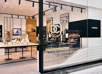 CHANEL FRAGRANCE & BEAUTY