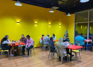 Chickemania Restaurant & Cafeteria