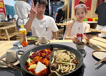 川渝老火锅 chuan yu hotpot Restaurant