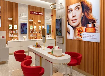 Clarins Boutique & Spa (Mall of the Emirates)