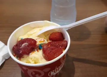 Cold Stone Creamery Mushriff Mall