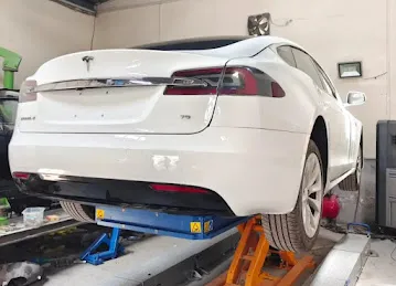 COMFORT ZONE AUTO MAINTENANCE- CCM Fixing