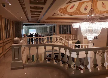 Coochini iranian nightclub