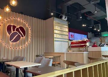 Costa Coffee