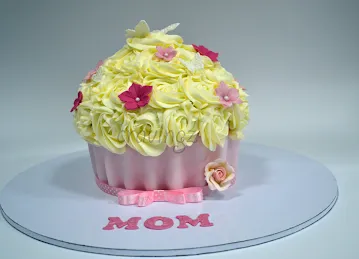 Cravingz cakes Dubai