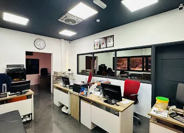 Creek Auto Maintenance W Shop