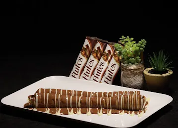 CREPE CASTLE CAFE