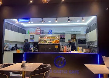 CREPE CASTLE CAFE