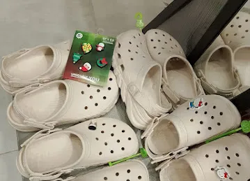 Crocs