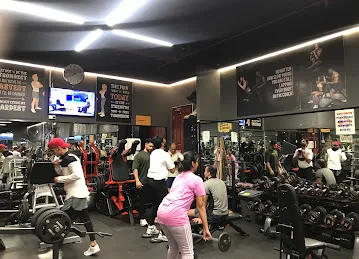 Crunch Fitness & Gym كرانش فيتنس جيم - Al Barsha
