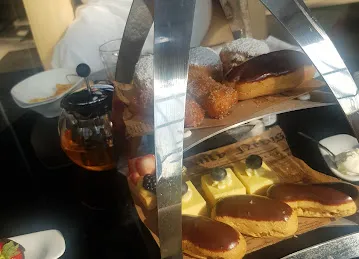 Crystal Lounge