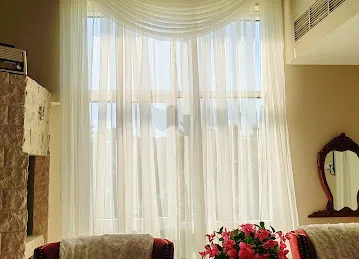 CURTAIN HEAVEN