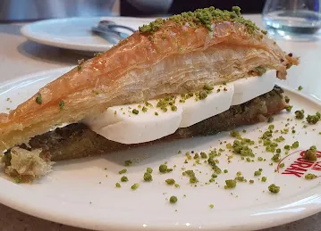 CZN Burak Dubai