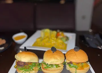 Da Gama Lounge & Restaurant