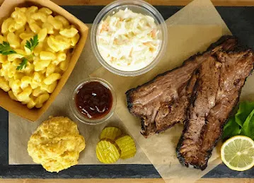 Daddy’s Smoke House BBQ & Grill