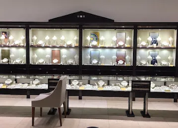 Damas Jewellery