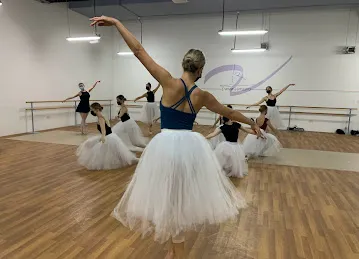 DanceHorizons - Oasis Mall