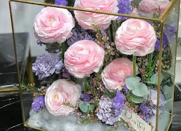 Dantel Flowers Maydan
