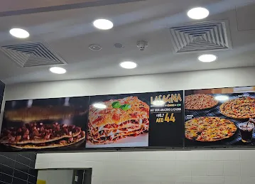 Debonairs Pizza