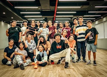 Dee studio