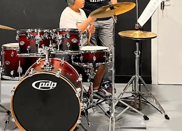 Dee studio
