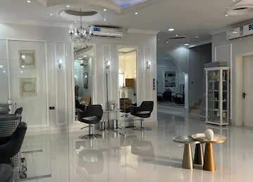 Deem Beauty Lounge