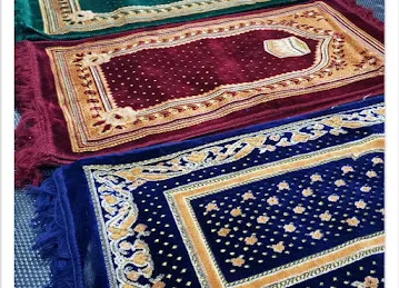 DeenSquare.com