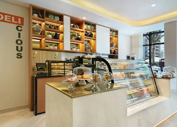 DELI-Cious