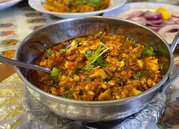 Desi Zaiqa Restaurant