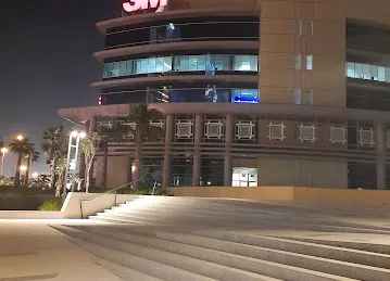 DIC Building @10