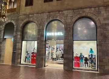 Diesel Kid, The Outlet Village
