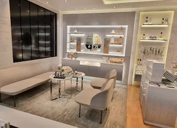 DIOR Fragrance & Beauty Boutique