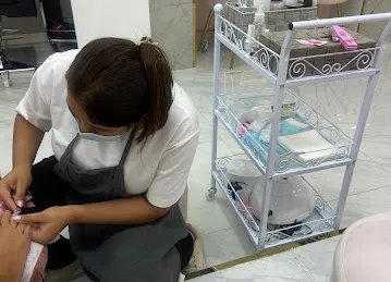 Diva Nails Beauty Salon