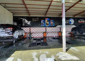 Dolphin Cars Wash