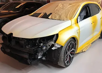 Dom auto body works