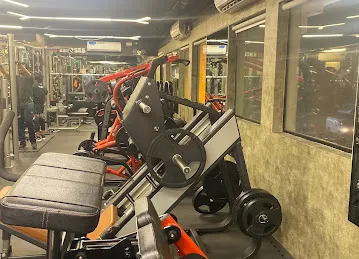 DOWN TOWN FITNESS GYM