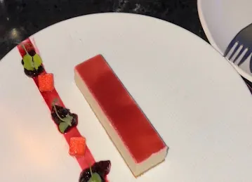 DREAM Dubai - Dinner Show