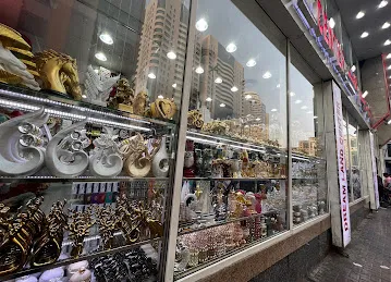 Dream Land Department Store