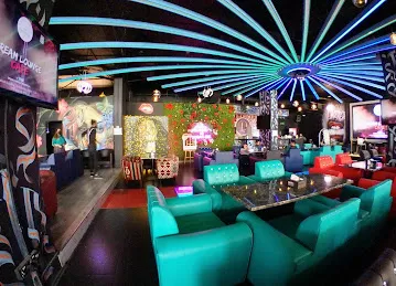 DREAM LOUNGE CAFE