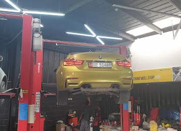 Dreams On Wheels Garage