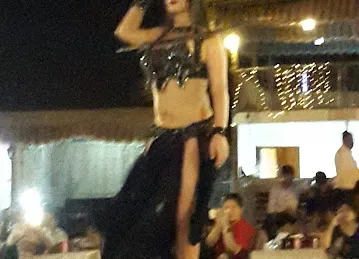 DUBAI BELLY DANCERS
