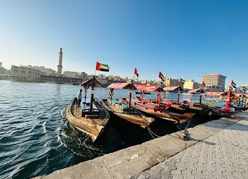 Dubai Deira Creek Side