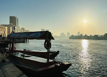 Dubai Deira Creek Side