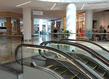 Dubai Festival City, Marks & Spencer 1