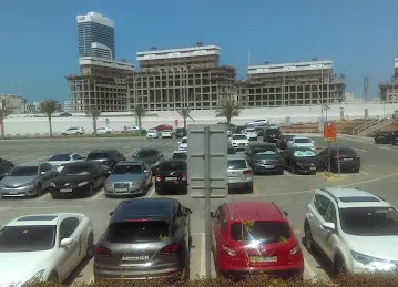 Dubai Internet City Public Parking