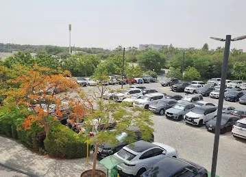 Dubai Legoland Hotel Parking