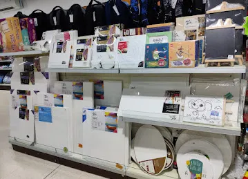 Dubai Library Distributors - Shammal Branch