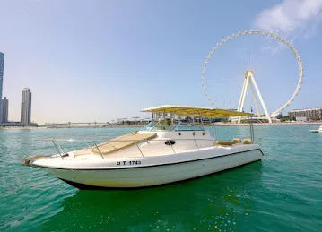 Dubai luxury yacht rental