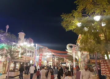 Dubai Parks and Resorts - Visitor Car Park